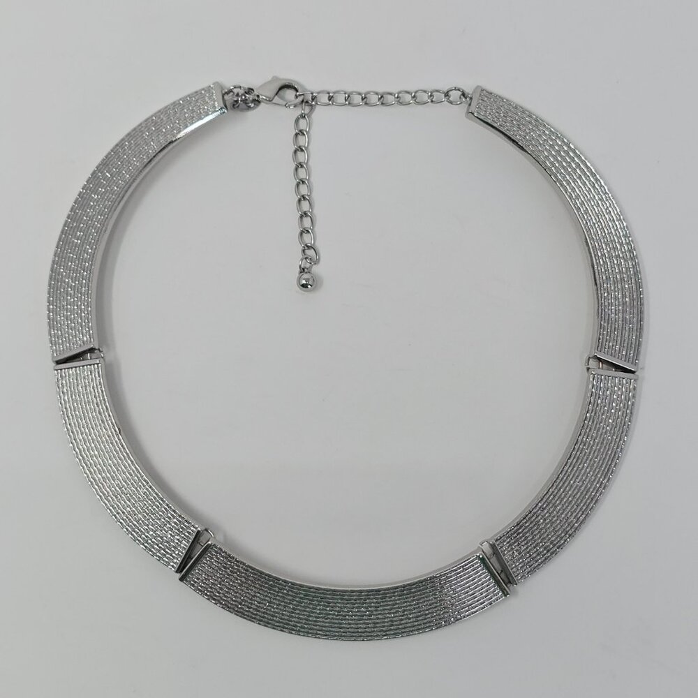 Chico’s Silver Tone Statement Collar Necklace Tex… - image 4